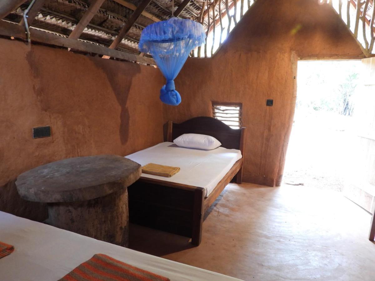 Yala Village Eco Tree House Tissamaharama Buitenkant foto