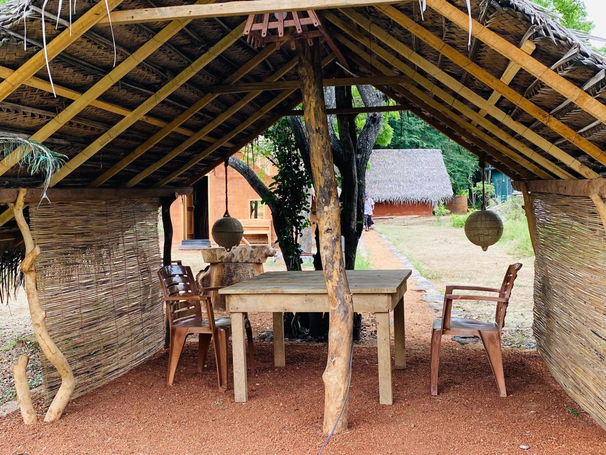 Yala Village Eco Tree House Tissamaharama Buitenkant foto